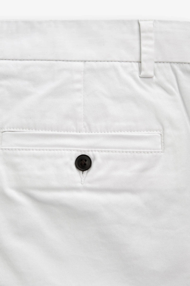 Chino shorts White