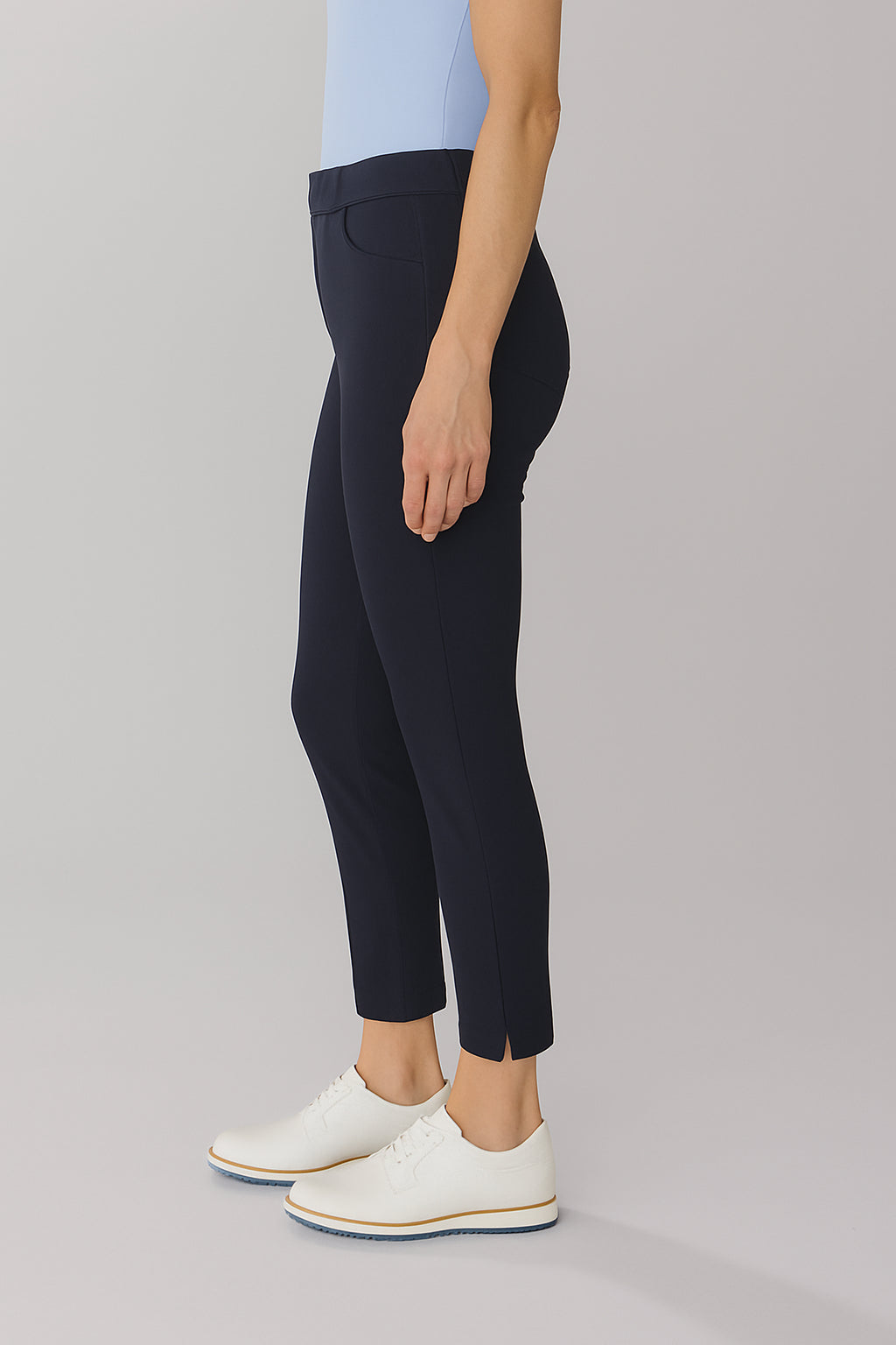 Womens Golf Capri Navy